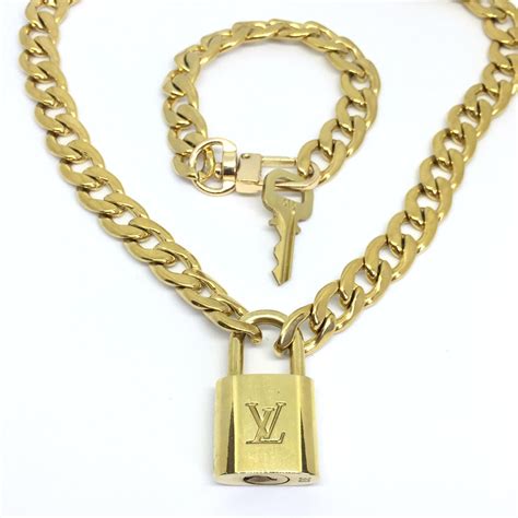 louis vuitton lock and key chain|authentic Louis Vuitton key chains.